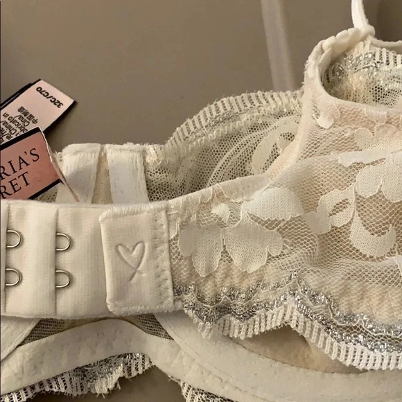 VIctoria’s Secret Dream Angel Push Up Bra w/o Pads NWT - Picture 5 of 12